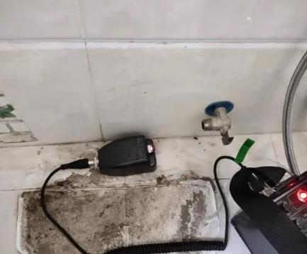 振安屋顶漏水维修公司分享下卫生间漏水的危害及解决方法